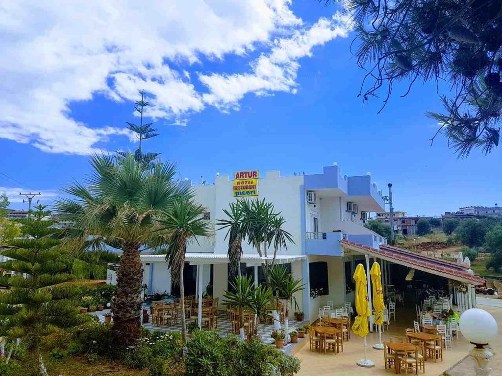 Artur Hotel